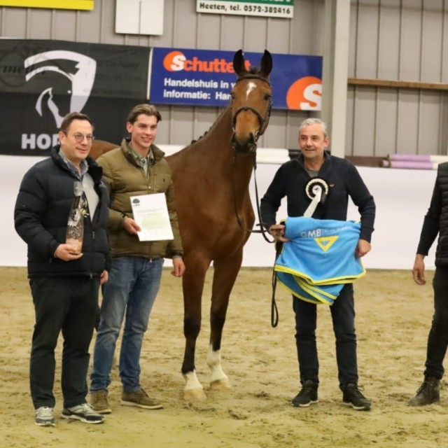 Wedstrijd vrijspringen en vrijbewegen te Heeten
